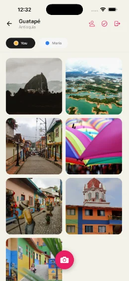 The Color Hunt app showing an active hunt in Guatapé with a grid of collected photos